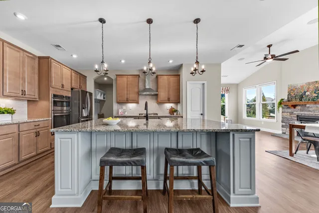 $830,000 | 25 Clearwater Court, Hoschton, GA 30548