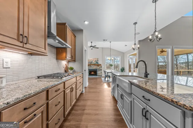 $830,000 | 25 Clearwater Court, Hoschton, GA 30548