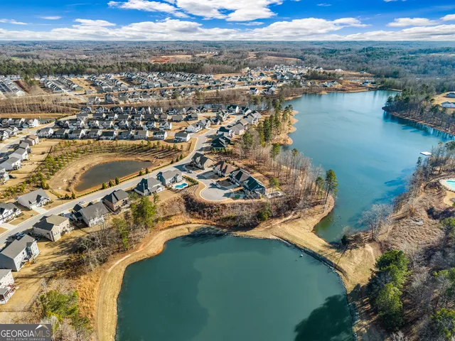 $830,000 | 25 Clearwater Court, Hoschton, GA 30548