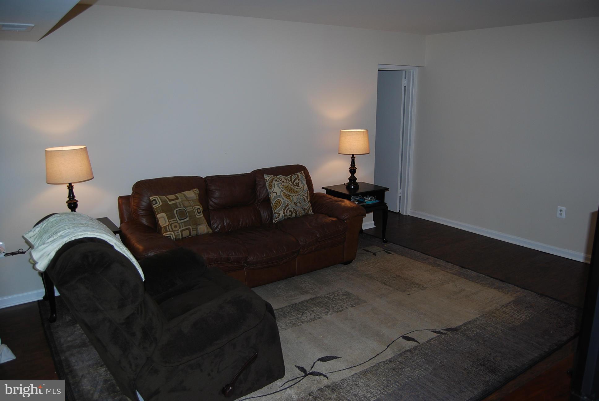 1415 Northgate Square, Unit 2C Reston, VA 20190 - Photo 11 of 23 Living Room