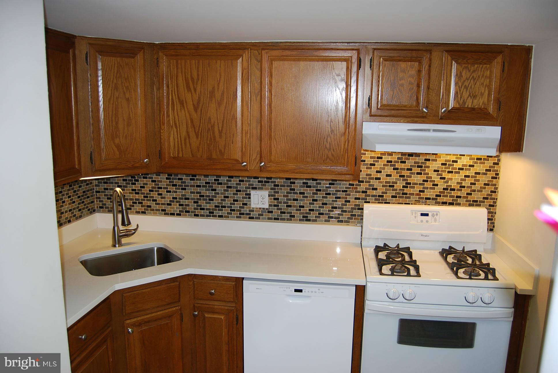 1415 Northgate Square, Unit 2C Reston, VA 20190 - Photo 6 of 23 Kitchen