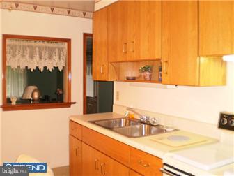 222 Coventry Road Fairless Hills, PA 19030 - Photo 3 of 10 Kitchen