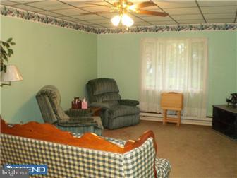 222 Coventry Road Fairless Hills, PA 19030 - Photo 4 of 10 Family Room