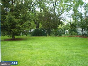 222 Coventry Road Fairless Hills, PA 19030 - Photo 10 of 10 Exterior Back