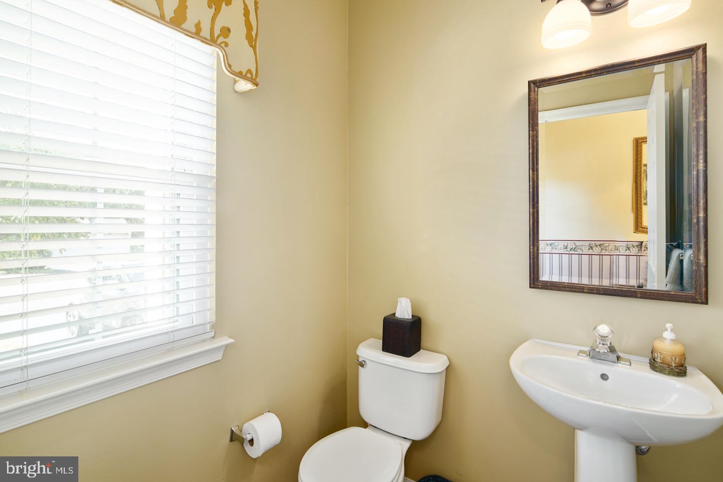 50 Sentinel Road Washington Crossing, PA 18977 - Photo 3 of 27 Powder Room