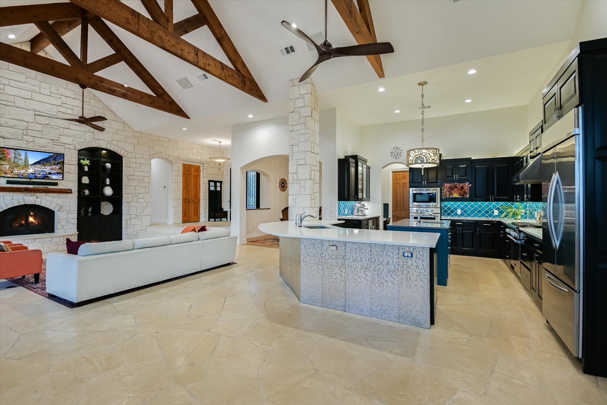 17110 Majestic Ridge Road Austin, TX 78738 - Photo 7 of 33 Gallery Image 7