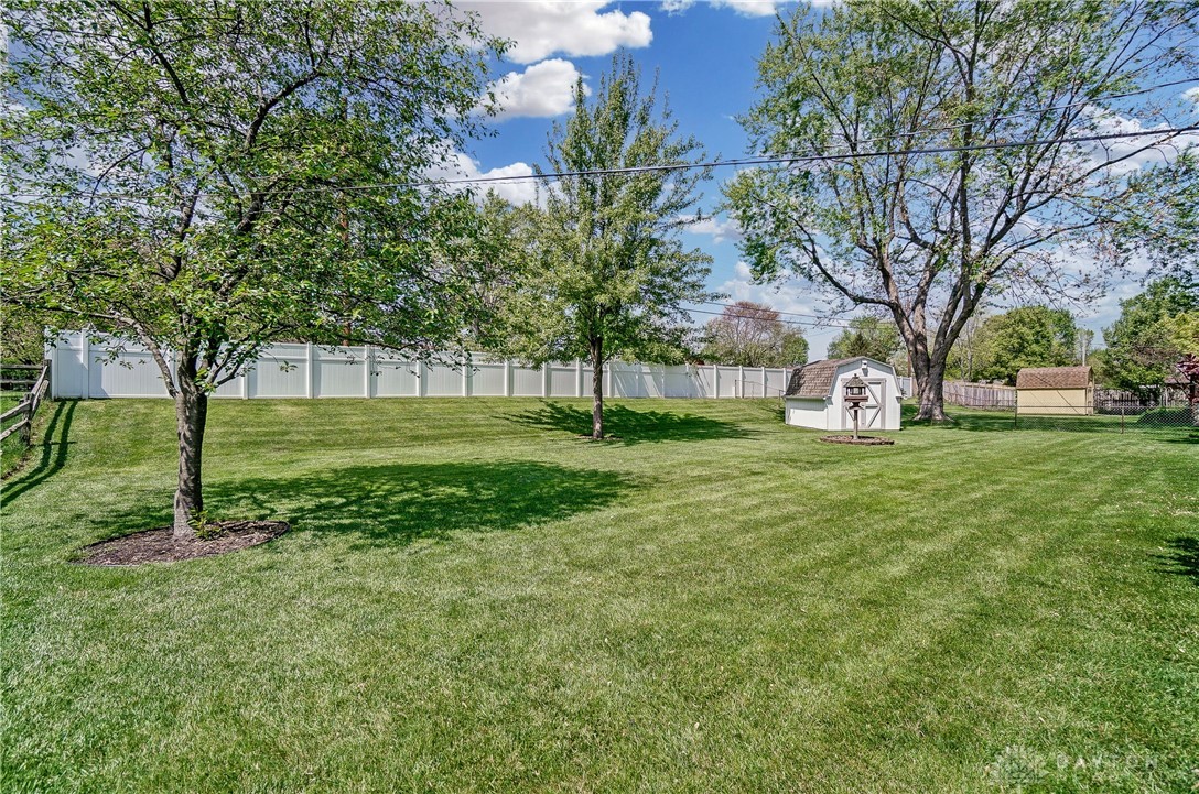 4909 Bonnie Road Kettering, OH 45440 - Photo 32 of 34