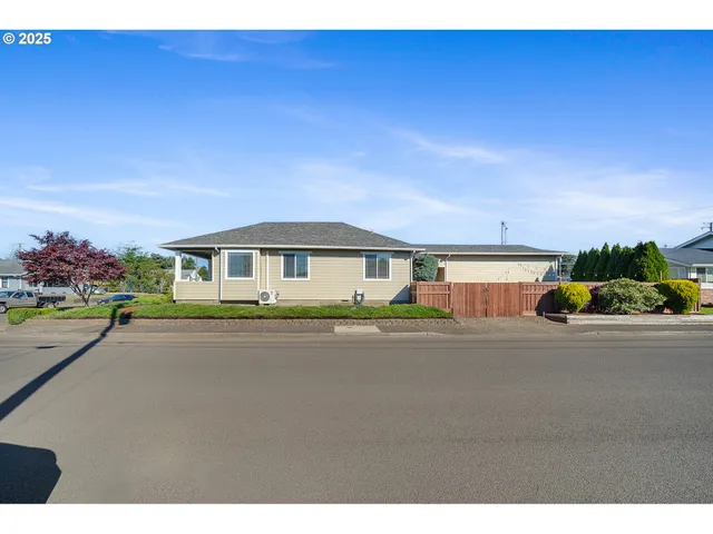 $399,000 | 315 Birch Avenue, Tillamook, OR 97141
