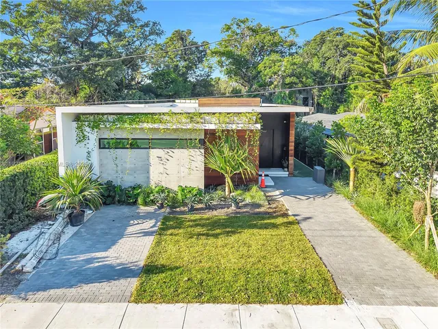 $3,306,500 | 34 Southwest 26th Road, Miami, FL 33129