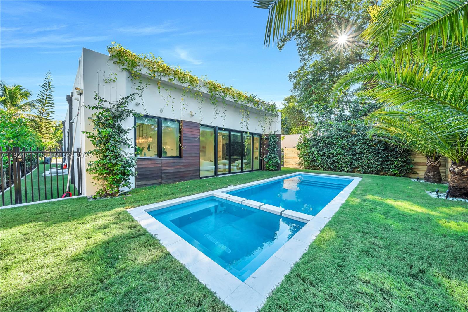 34 Southwest 26th Road Miami, FL 33129 - Photo 55 of 68