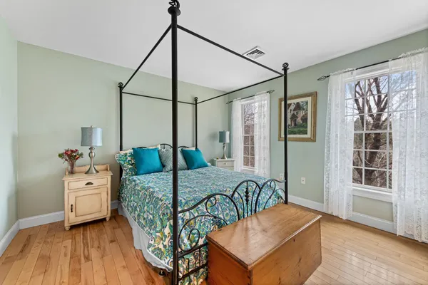 $699,900 | 105 Pemigewasset Shores Drive, Bristol, NH 03222