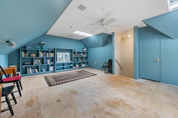 $699,900 | 105 Pemigewasset Shores Drive, Bristol, NH 03222
