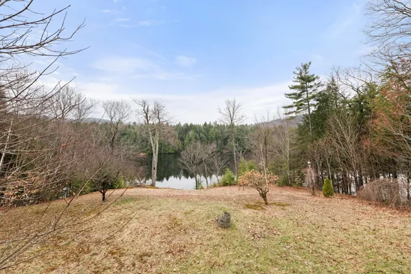 $699,900 | 105 Pemigewasset Shores Drive, Bristol, NH 03222