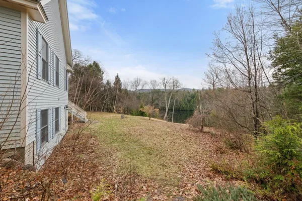 $699,900 | 105 Pemigewasset Shores Drive, Bristol, NH 03222