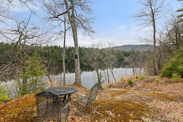 $699,900 | 105 Pemigewasset Shores Drive, Bristol, NH 03222