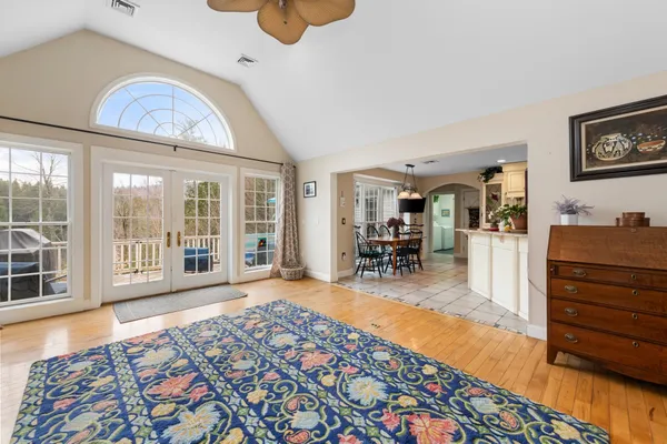 $699,900 | 105 Pemigewasset Shores Drive, Bristol, NH 03222