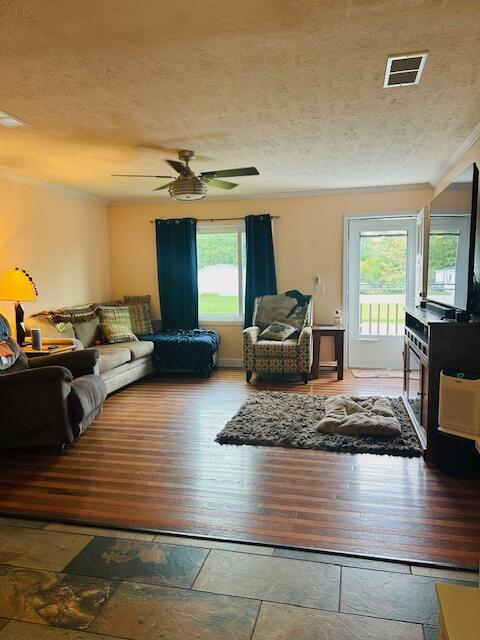 701 Kay Street Reed City, MI 49677 - Photo 5 of 25 IMG_0970