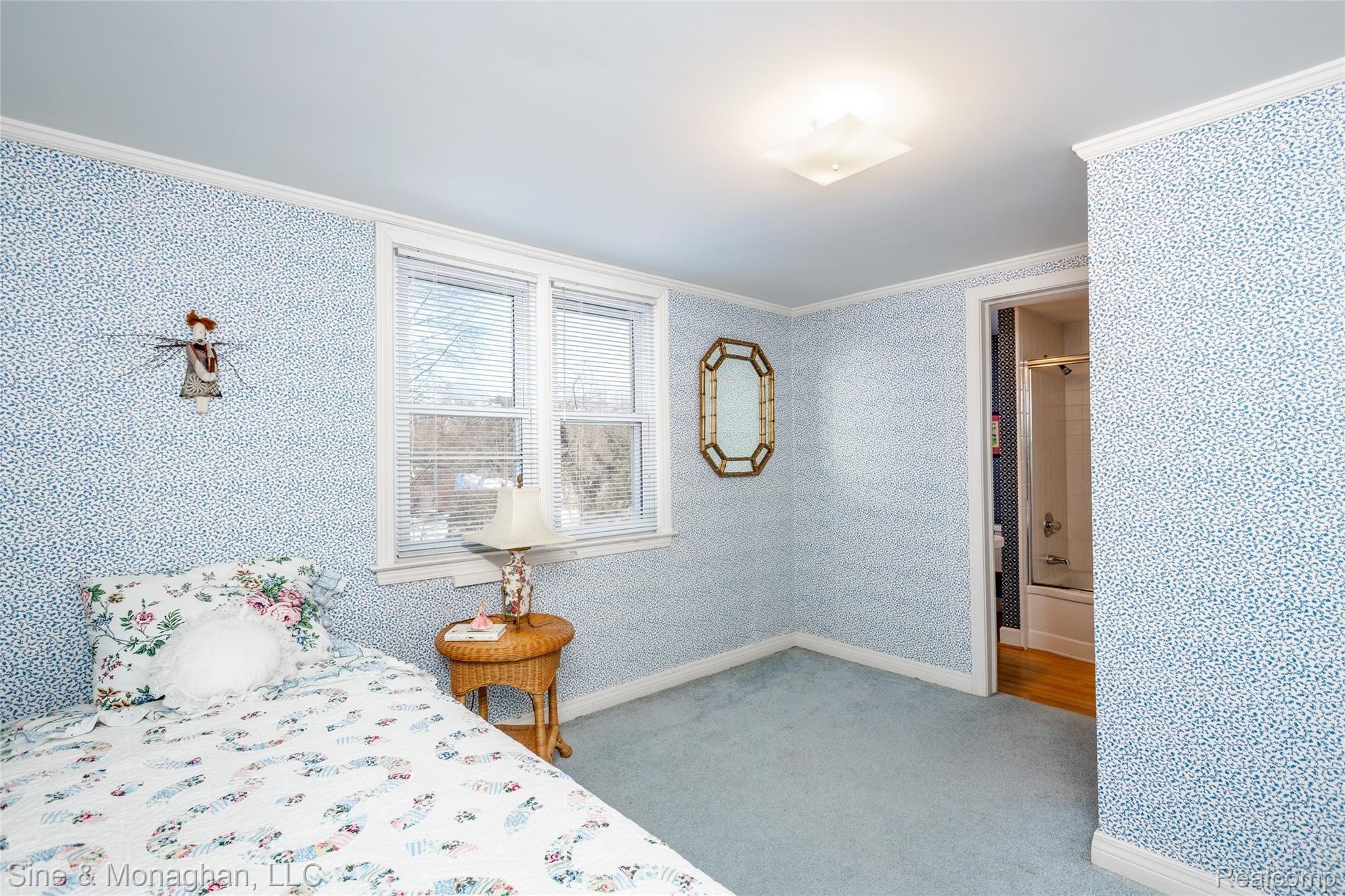 1009 Audubon Road Grosse Pointe, MI 48230 - Photo 35 of 69 1009 Audubon L044.jpg