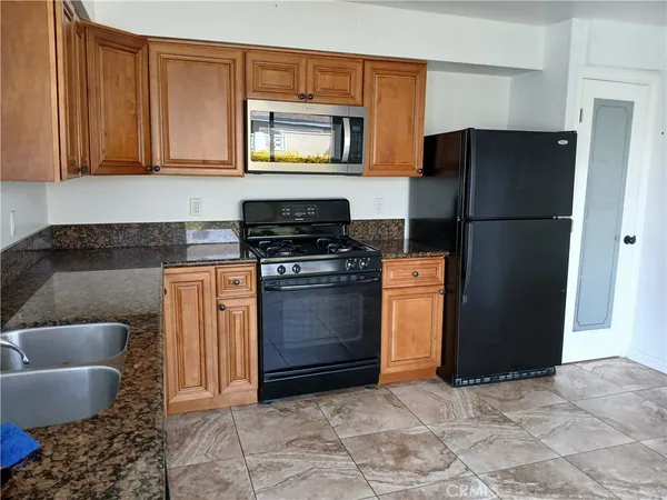 $2,500 | 44625 La Paz Road, Temecula, CA 92592