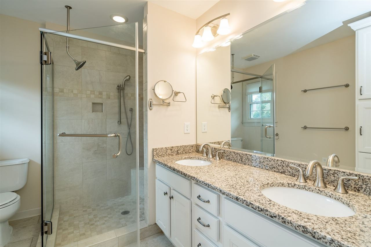 4217 Boxwood Road Raleigh, NC 27612 - Photo 18 of 26 Photo 18
