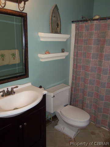 8090 Terrapin Cove Road Gloucester Point, VA 23062 - Photo 6 of 10