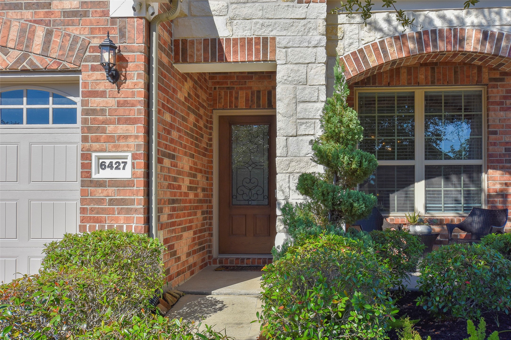 6427 Addlestone Ridge Lane Katy, TX 77494 - Photo 4 of 32 Great location! Walk in distance to acclaimed schools and beautiful parks and trails close by.