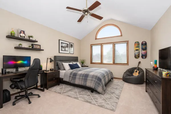 $649,000 | 10924 Beth Drive, Orland Park, IL 60467