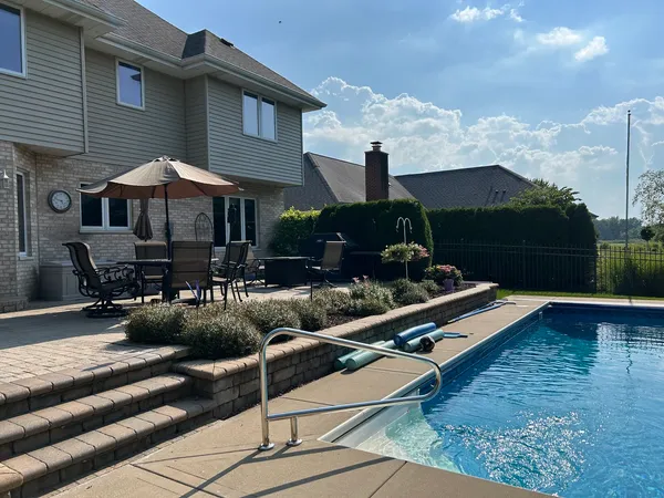 $649,000 | 10924 Beth Drive, Orland Park, IL 60467