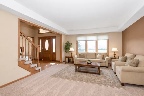 $649,000 | 10924 Beth Drive, Orland Park, IL 60467