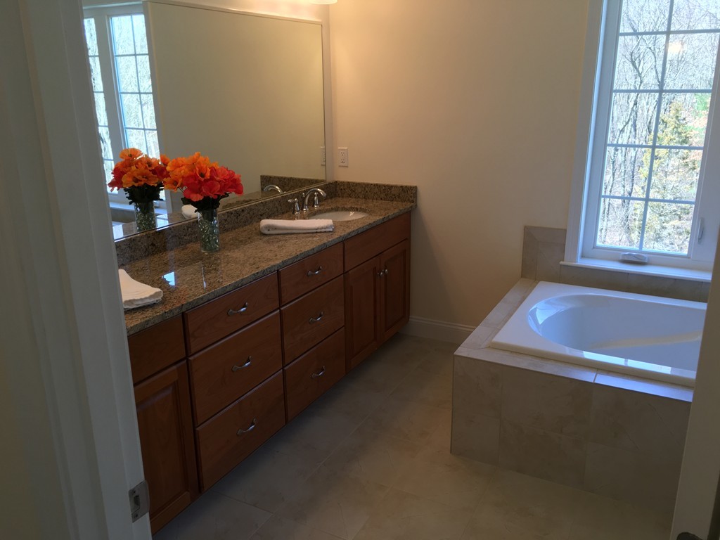 8 Chieftain Way Walpole, MA 02032 - Photo 15 of 20 Gallery Image 15