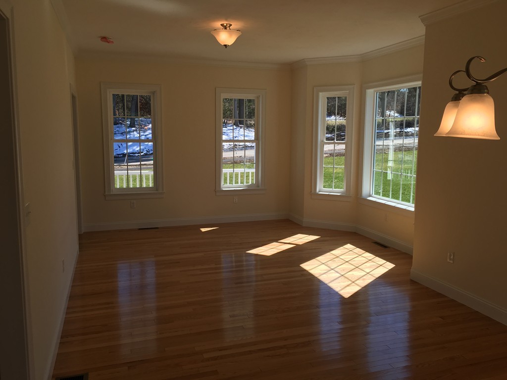 8 Chieftain Way Walpole, MA 02032 - Photo 8 of 20 Gallery Image 8