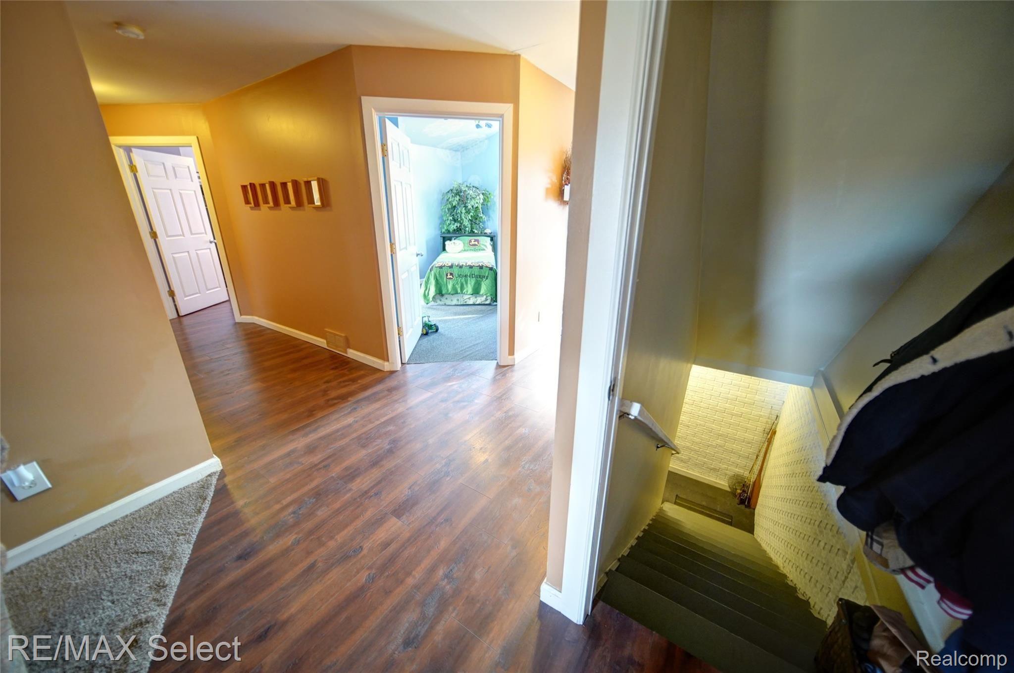 4045 East Carpenter Road Flint, MI 48506 - Photo 38 of 50 5413 N McKinley 105.jpg