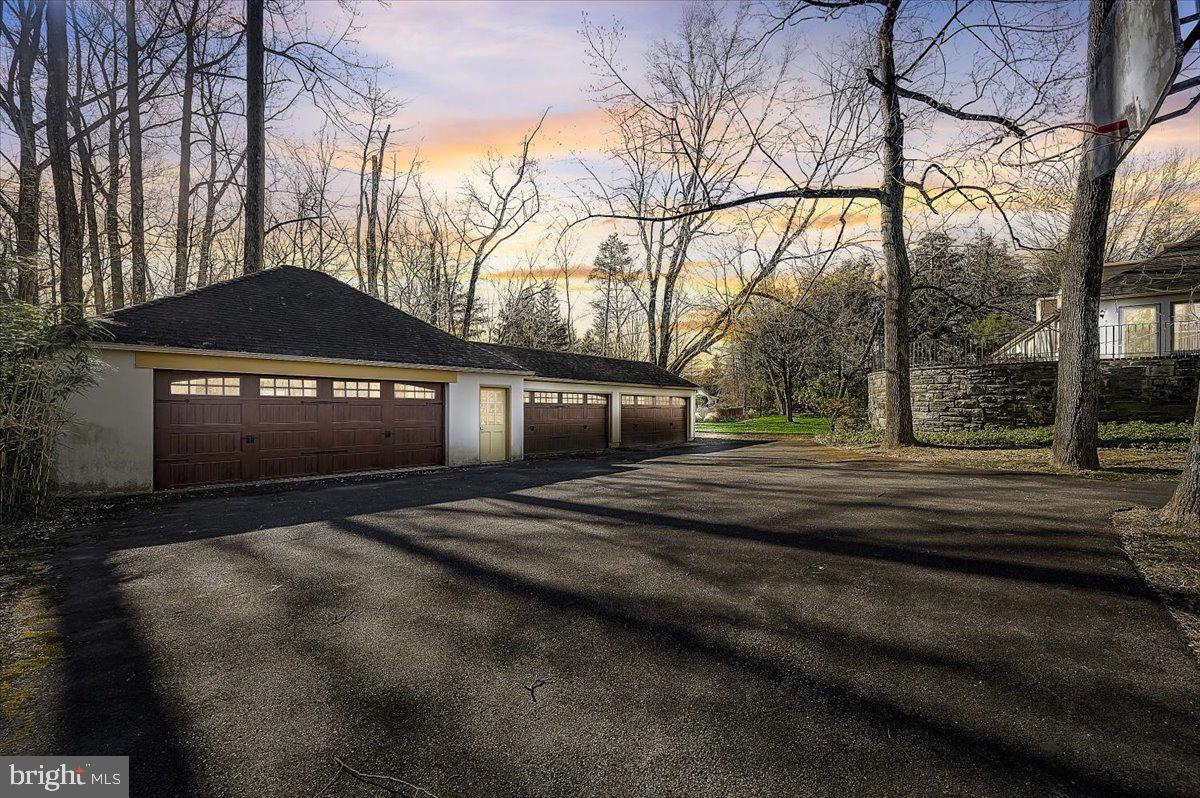339 Susquehanna Road Ambler, PA 19002 - Photo 5 of 73 Massive 6 car Garage