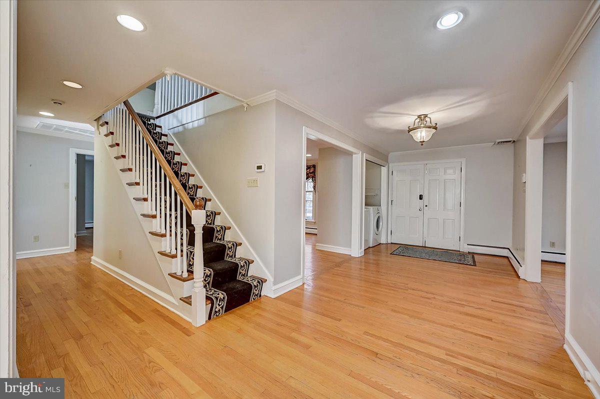 339 Susquehanna Road Ambler, PA 19002 - Photo 6 of 73 Front Door and Foyer