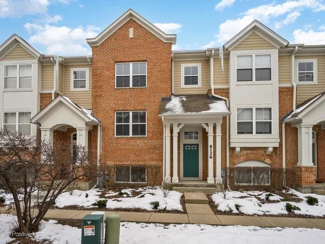 $449,500 | 6126 Washington Court, Morton Grove, IL 60053