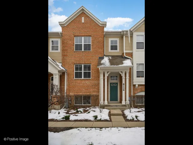 $449,500 | 6126 Washington Court, Morton Grove, IL 60053