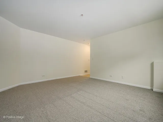 $449,500 | 6126 Washington Court, Morton Grove, IL 60053