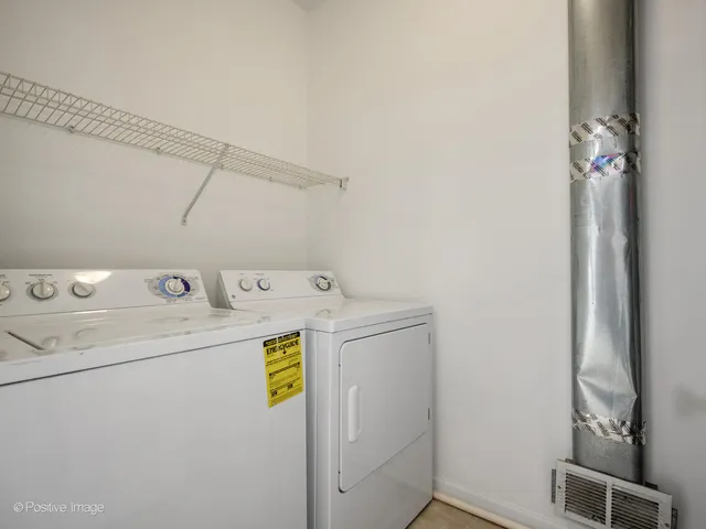 $449,500 | 6126 Washington Court, Morton Grove, IL 60053