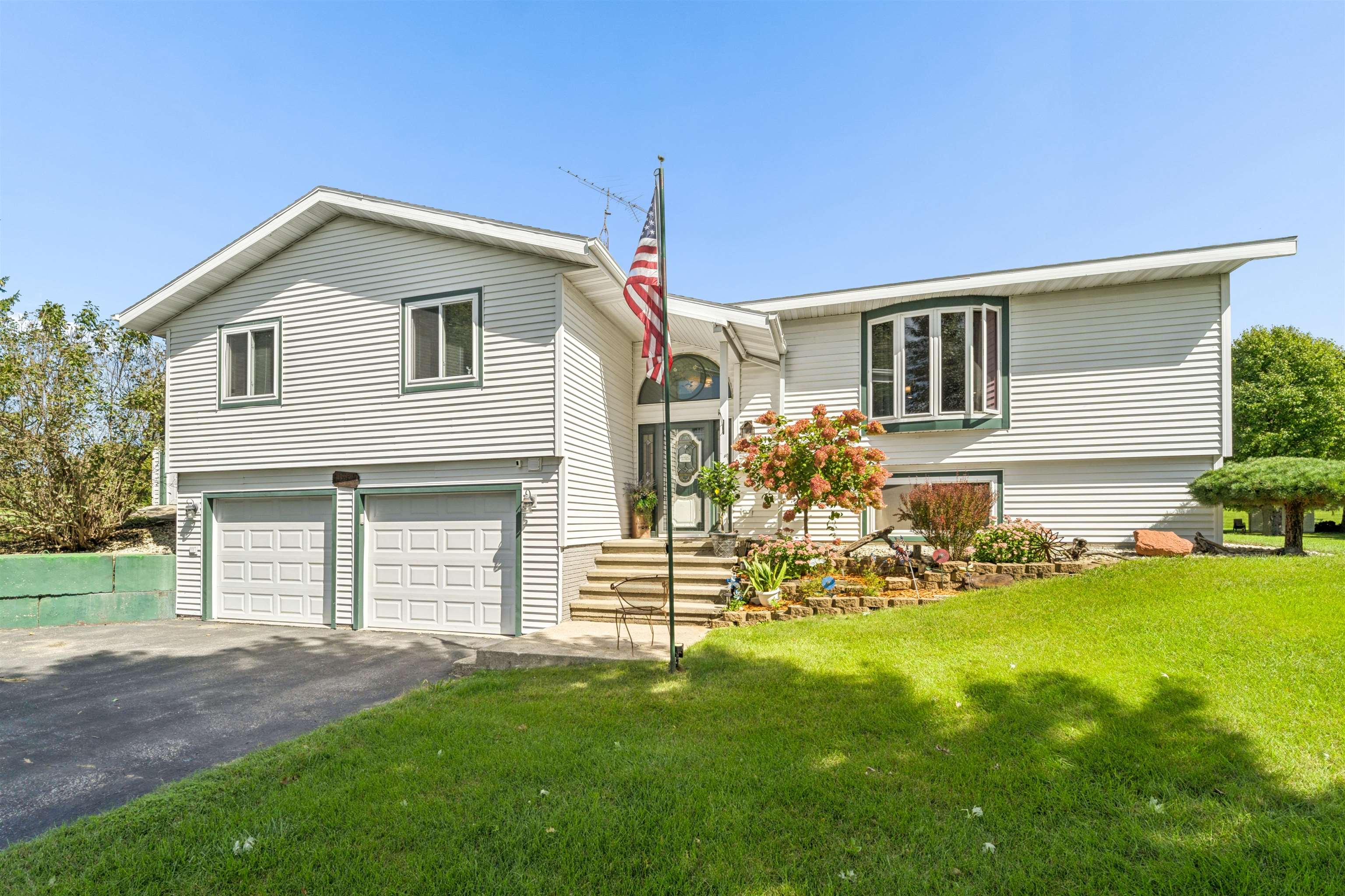 N8524 Hickory Road Beaver Dam, WI 53916 - Photo 1 of 53 Gallery Image 1