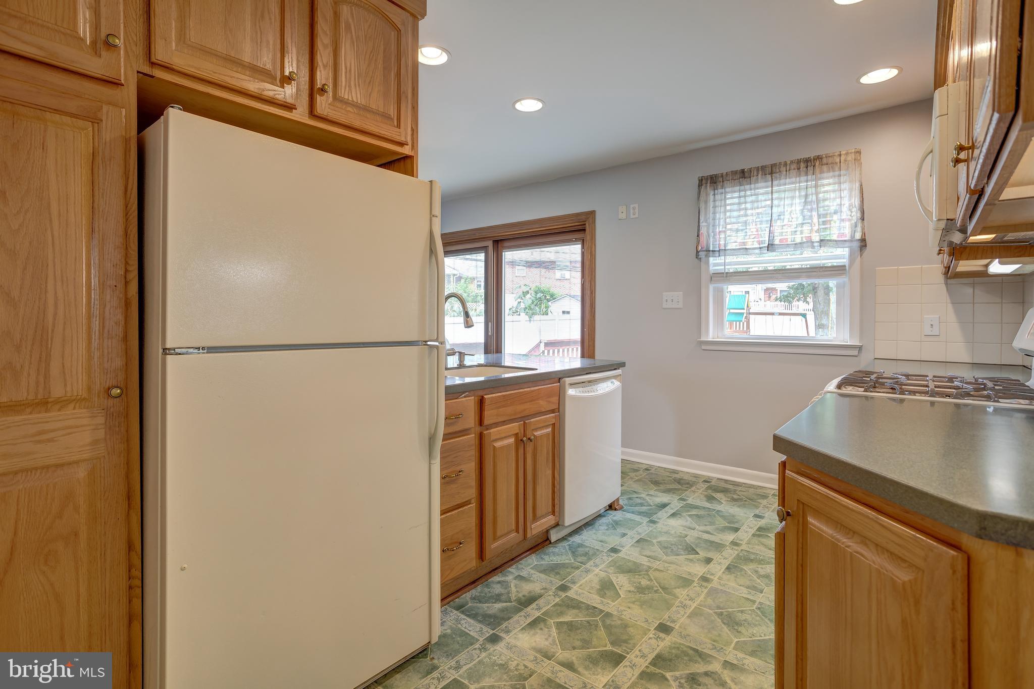 1561 Parklane Road Swarthmore, PA 19081 - Photo 19 of 39