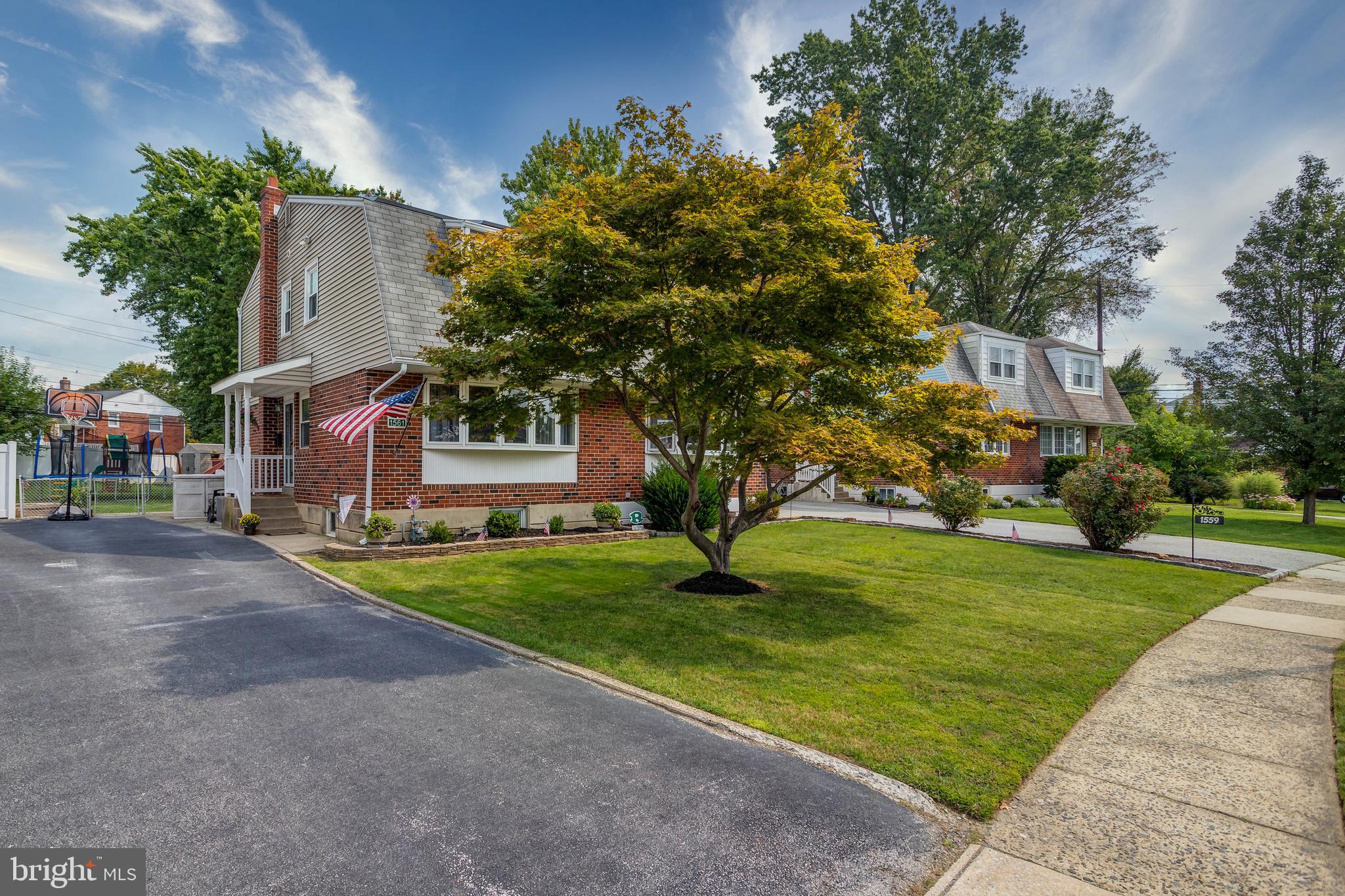 1561 Parklane Road Swarthmore, PA 19081 - Photo 4 of 39