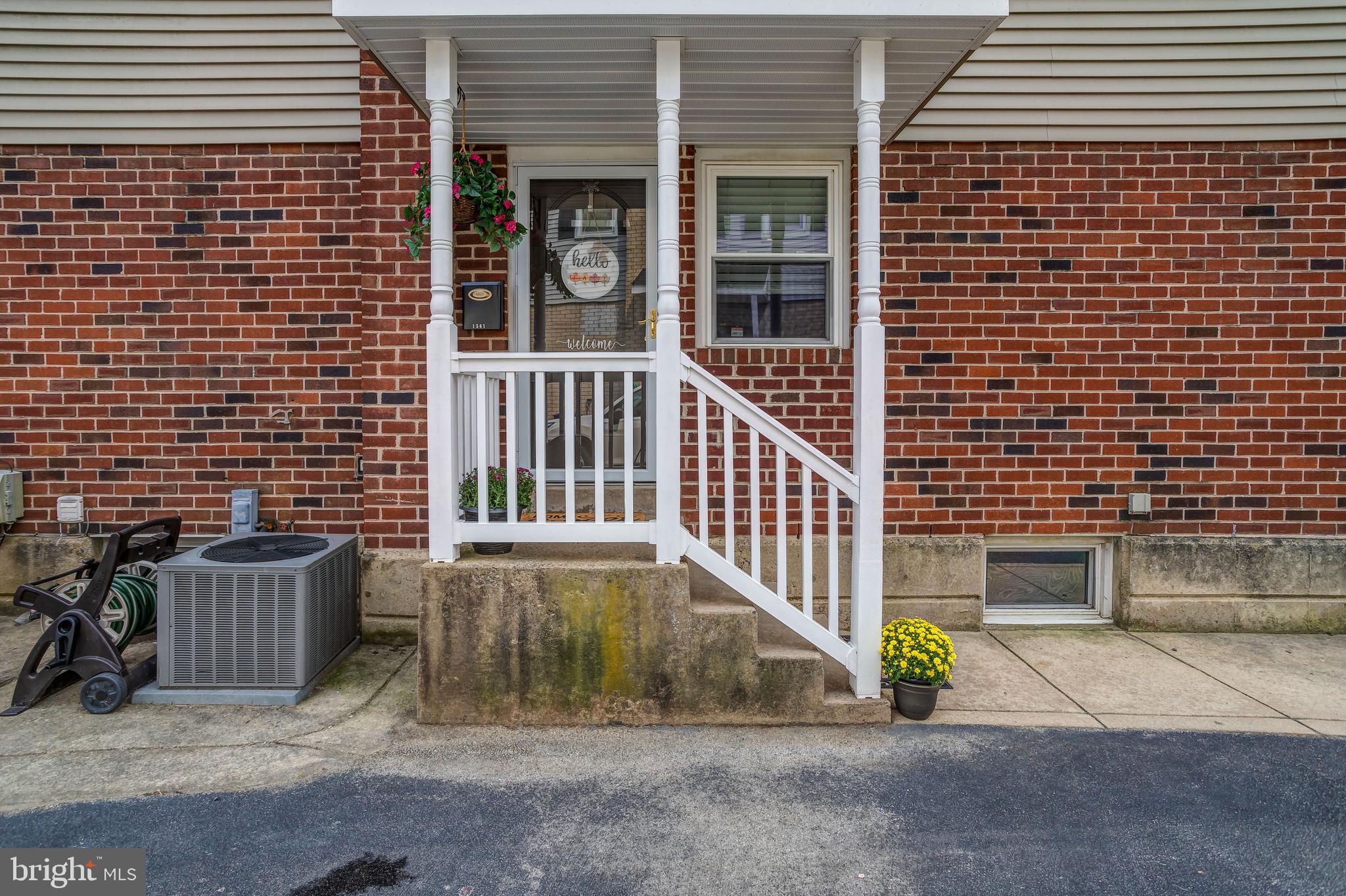 1561 Parklane Road Swarthmore, PA 19081 - Photo 5 of 39