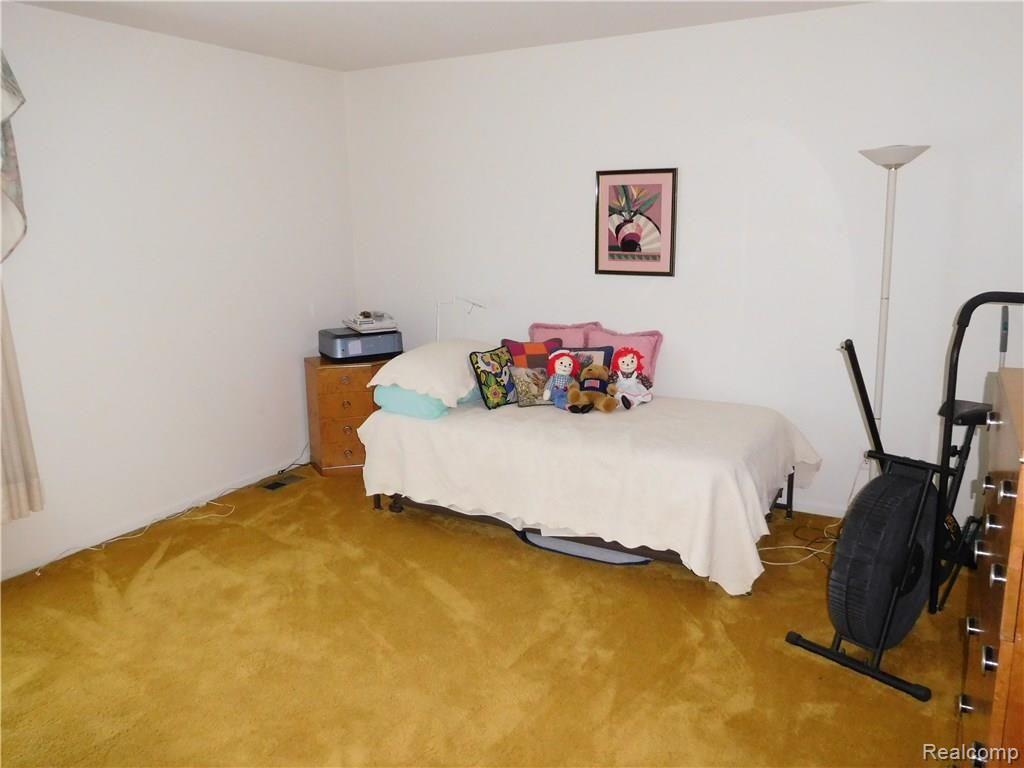 29616 Middlebelt Road Farmington Hills, MI 48334 - Photo 20 of 23