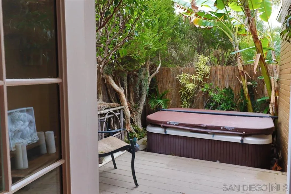 5004 Marlborough Drive San Diego, CA 92116 - Photo 22 of 25 a view of a balcony with furniture