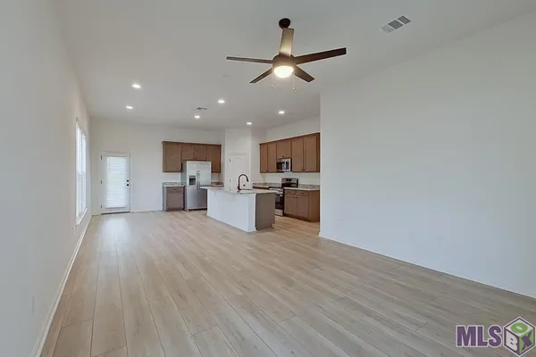 $1,875 | 121 Rainfall Lane, Carencro, LA 70520