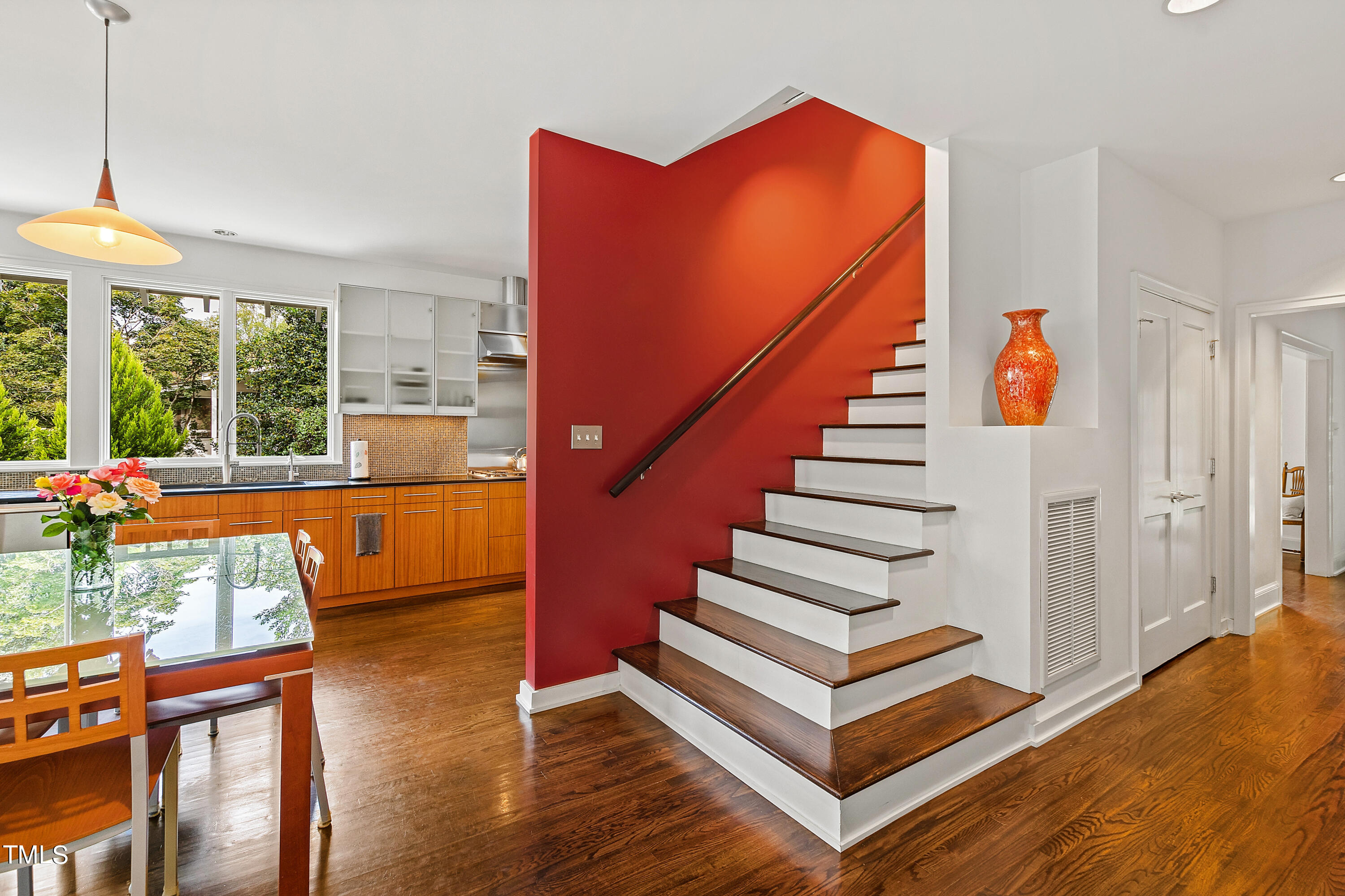 2212 The Circle Raleigh, NC 27608 - Photo 26 of 88 Kitchen