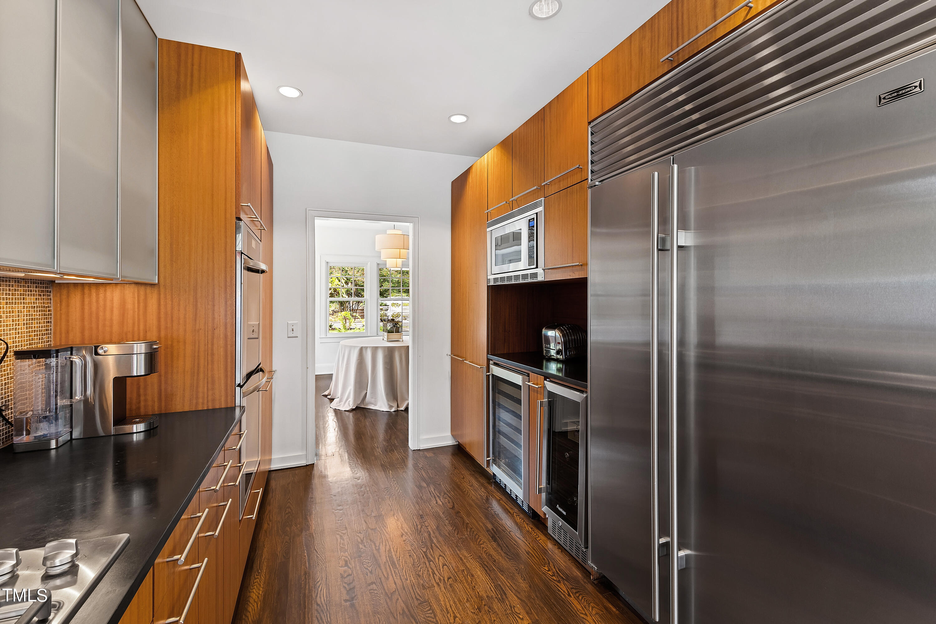 2212 The Circle Raleigh, NC 27608 - Photo 34 of 88 Kitchen