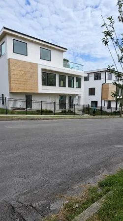 $10,000 | 143 Fain Street, Nashville, TN 37210