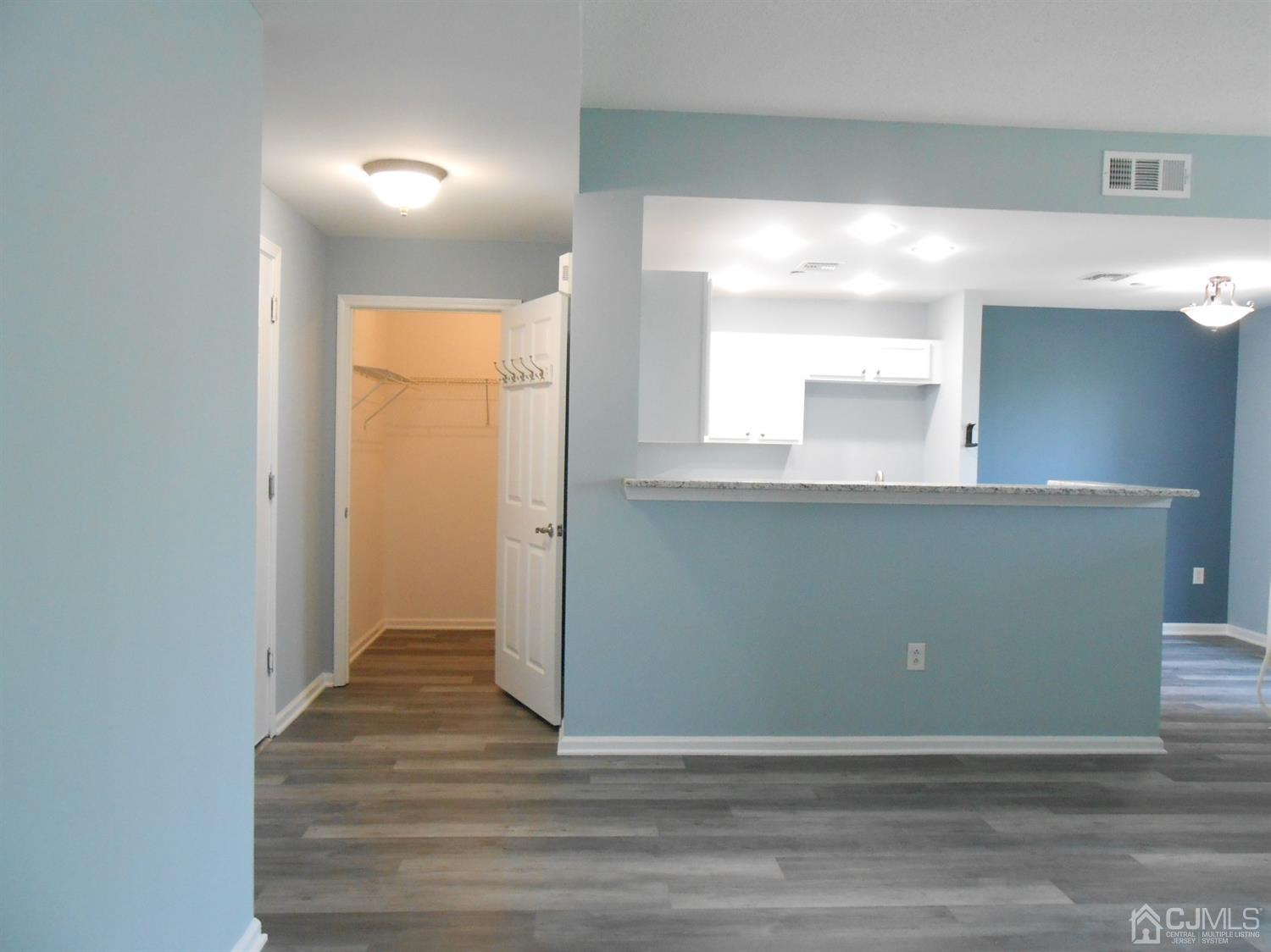 358 Rector Street, Unit A401 Perth Amboy, NJ 08861 - Photo 2 of 19 Gallery Image 2