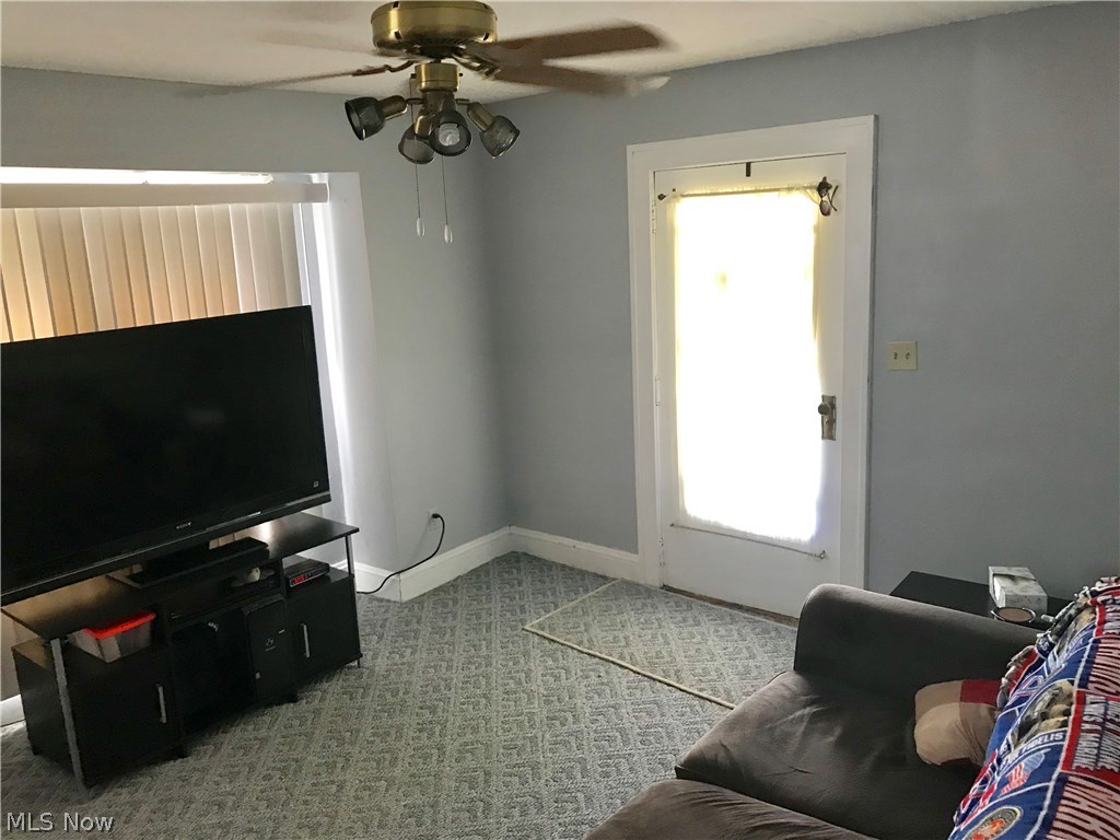 1669 Betz Road Akron, OH 44306 - Photo 4 of 30